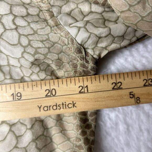 Silk Icon Shirt M Womens Tan Animal Print Classic Quiet Luxury - Picture 6 of 6